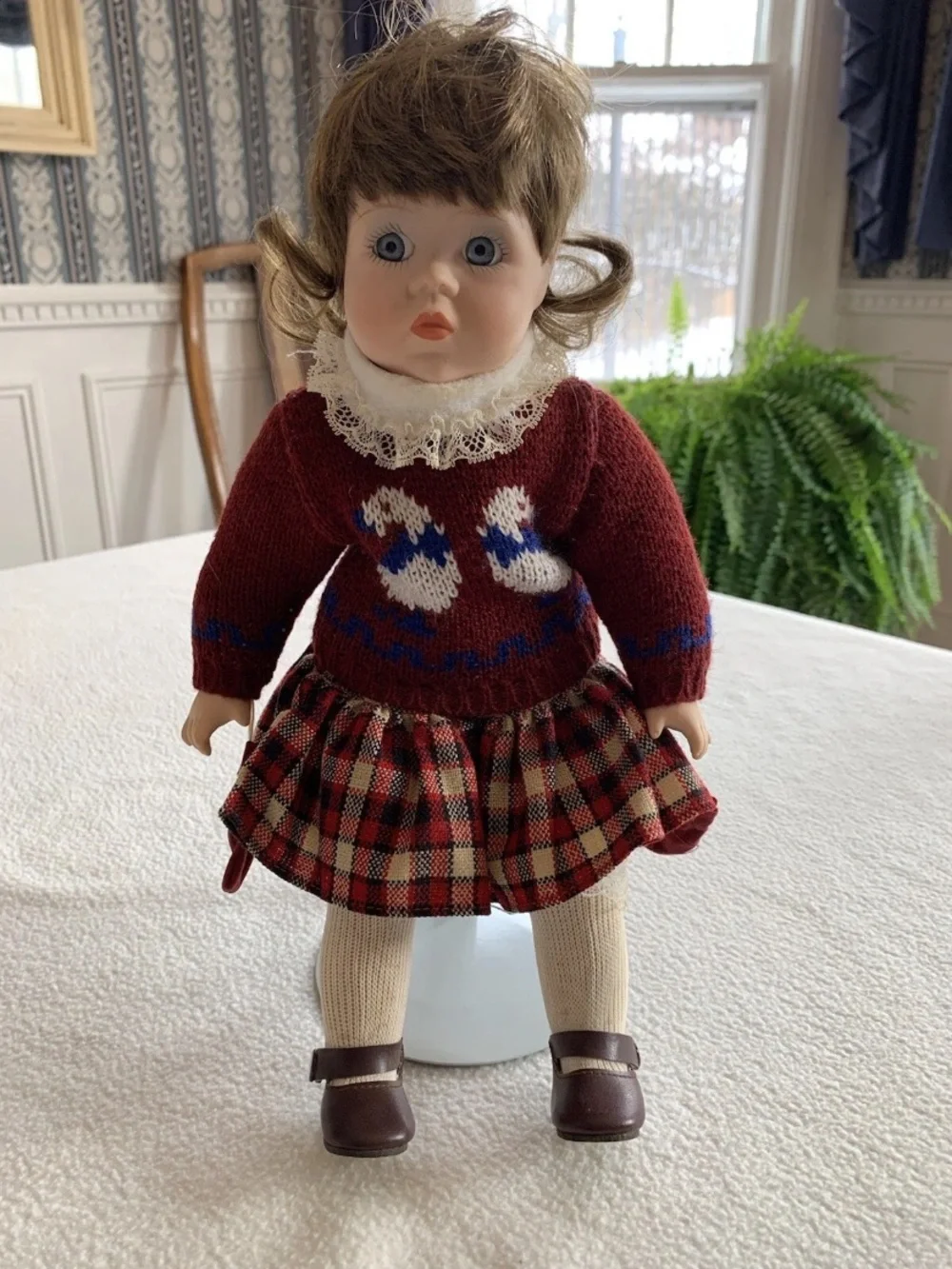 Vintage Heritage Mint 1992 Porcelain Girl Doll, Winter 12” Sweater With Geese